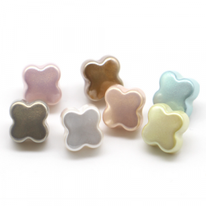 彩色花朵珠光扣